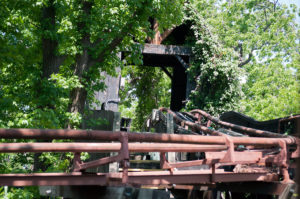 Second Mine Train lift hill