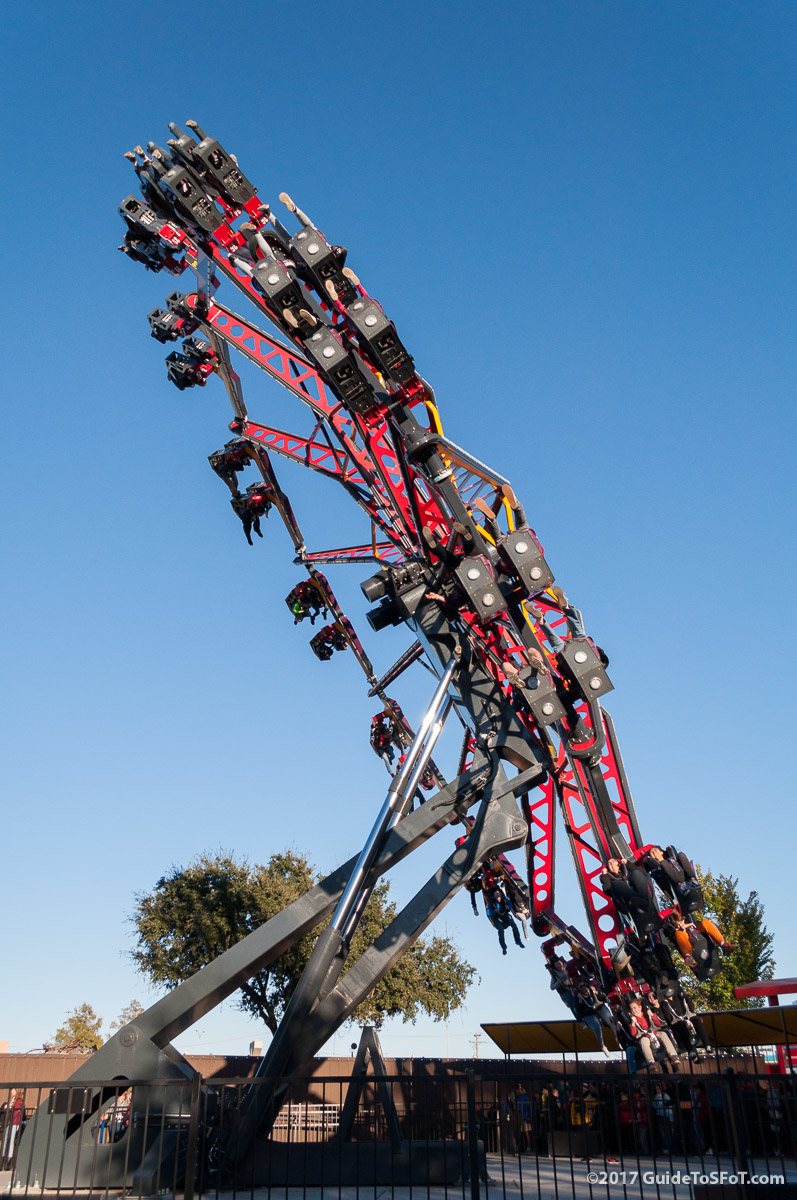 Catwomans Whip Roller Coaster