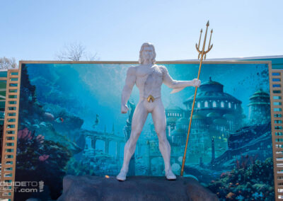 Aquaman statue