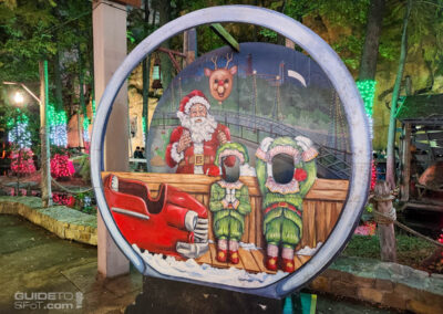 Santa and elves photo op in the Old South and France