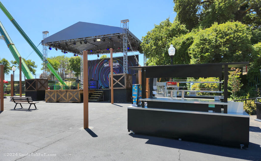 New snack stand next to the Gotham City stage