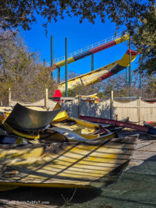 La Vibora track pieces awaiting removal