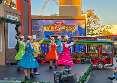 Holly Jolly Trolley show