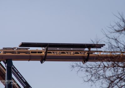 First catwalk installed on Tormenta's midcourse brake run