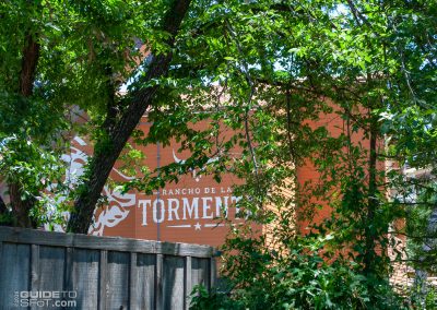 A bull and a Tormenta logo have been added to the maintenance shed