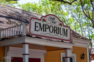 Smith Street Emporium shop at Six Flags Over Texas