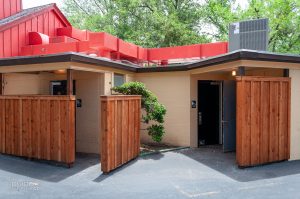 Restrooms in the Texas area of Six Flags Over Texas
