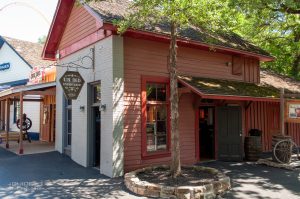 U.B. Ded Undertaker shop at Six Flags over Texas