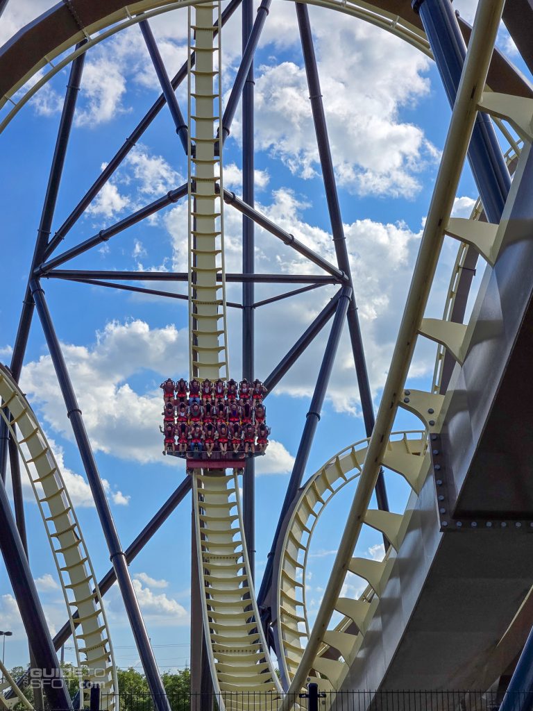 Tormenta riders near the bottom of the first drop