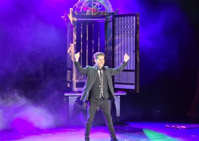 Brad Ross Magic Show at Six Flags Over Texas