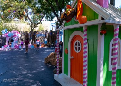 Some of the "homes" along the Trick or Treat Trail