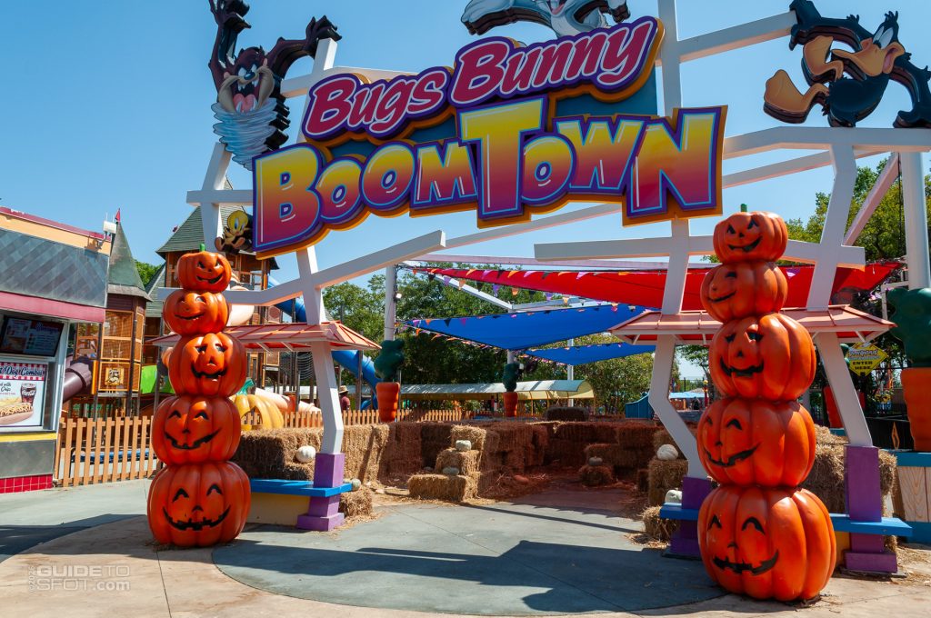 The hay maze is located in the main plaza of Bugs Bunny Boomtown for Tricks and Treats 2026